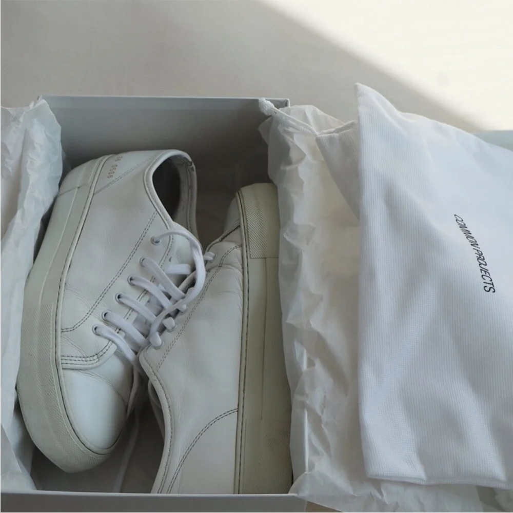 Common Projects Tournament Low in White - Picture 9 of 12